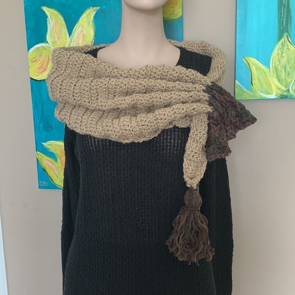 Womens scarf - Picture 4 of 8